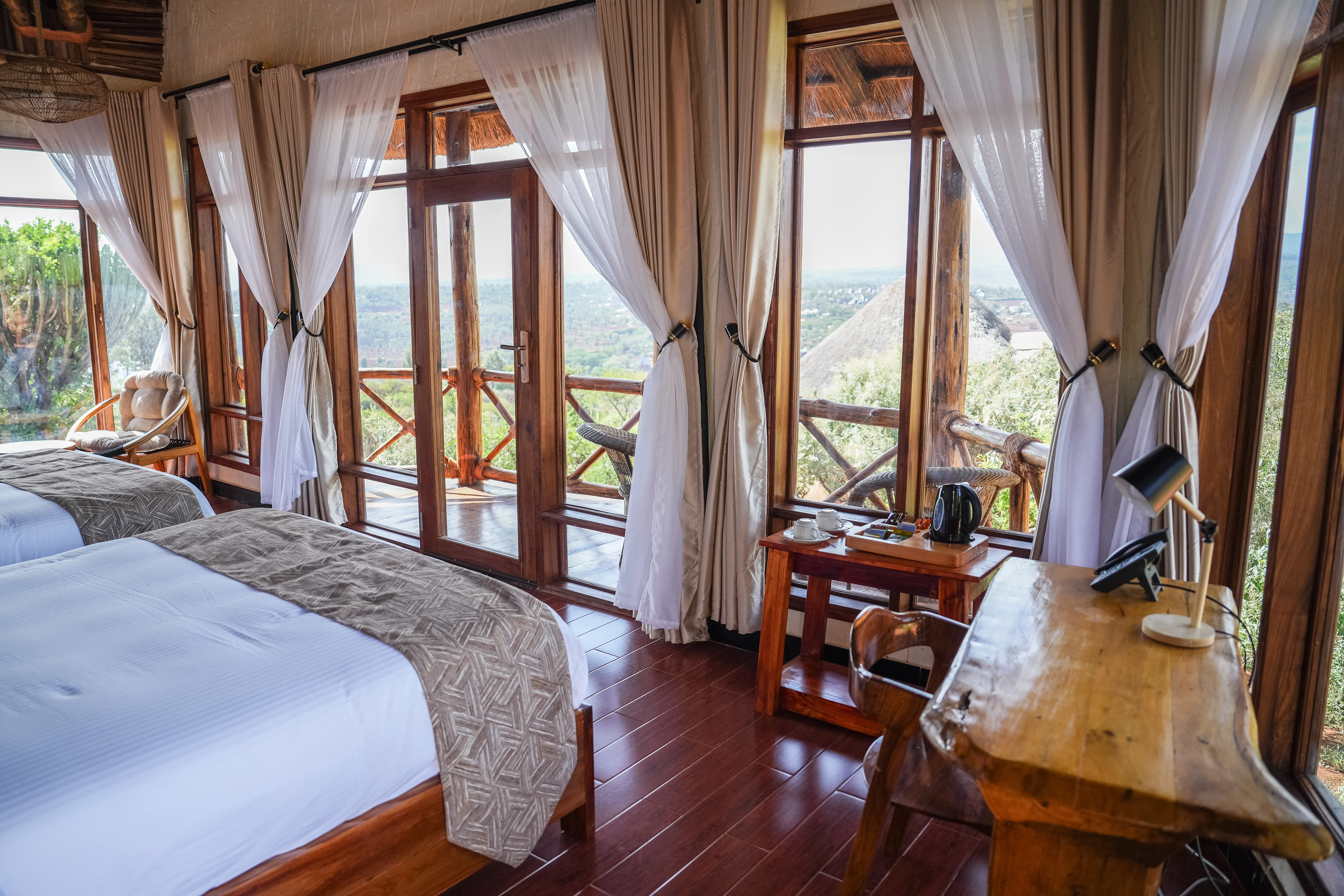 private villa with queen beds at ecolodge rates applied