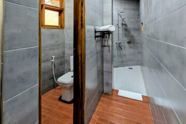 double villa ensuite2 AwwwMSABAEgGAwGJgUfPAAAAAElFTkSuQmCC