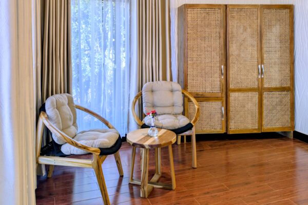 double villa sitting area AwwwMSABAEgGAwGJgUfPAAAAAElFTkSuQmCC